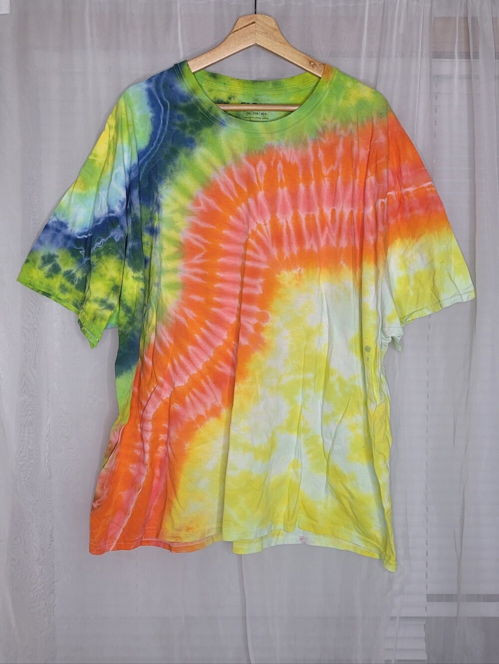 Tie Dye T-Shirt Mens 3XL Gildan Brand Tee Orange Yellow Colorful Hippie Vibe